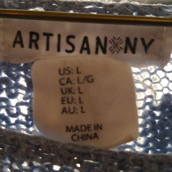 Top - Picture 2 of 2